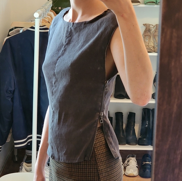 Sarah Pacini Tops - Sarah Pacini Zippers Tunic